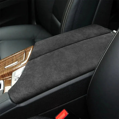 Mavlaro Alcantara-Optik Mittelarmlehnen-Abdeckung 2-teilig für BMW 5er F10 2010-2017 / 5er F11 2010-2017